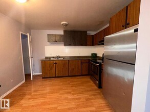2114-2152 52 St NW in Edmonton, AB - Building Photo - Building Photo