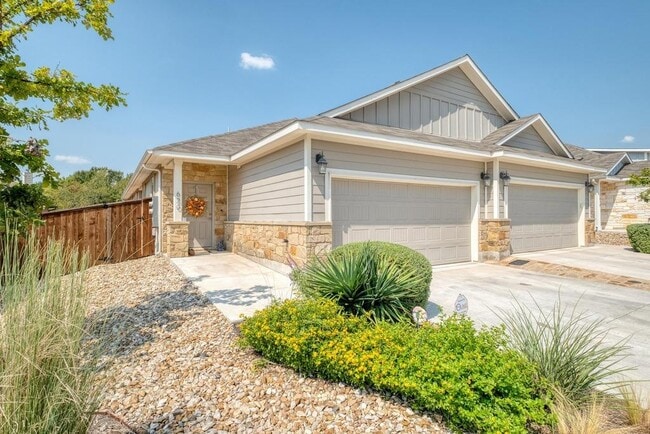 620 Parkline Dr