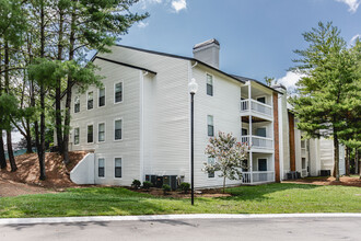 Lyric on Bell in Antioch, TN - Foto de edificio - Building Photo