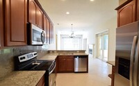 708 Lakeworth Cir in Lake Mary, FL - Foto de edificio - Building Photo