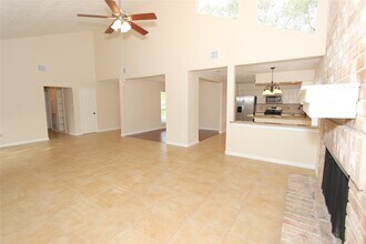 2731 Colony Dr in Sugar Land, TX - Building Photo - Building Photo