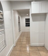 3714 NW 23rd Ct-Unit -0 in Miami, FL - Building Photo - Building Photo