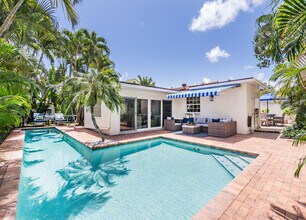 343 Valley Forge Rd in West Palm Beach, FL - Building Photo - Building Photo