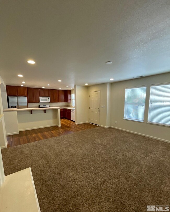 7636 Stone Bluff Way in Reno, NV - Foto de edificio - Building Photo