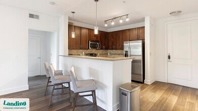 7373 Valley View Ln in Dallas, TX - Building Photo - Building Photo