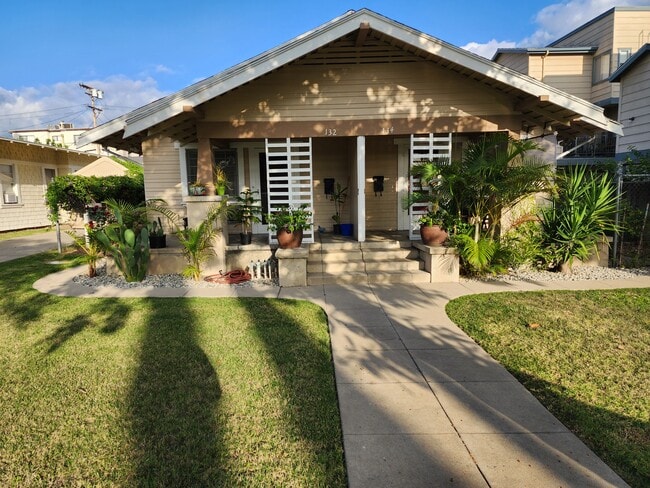 132 Franklin Ct, Unit A