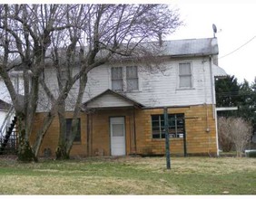 73 Mulberry St in Ravenswood, WV - Building Photo - Building Photo