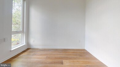 5225 Walnut St, Unit 4 in Philadelphia, PA - Building Photo - Building Photo