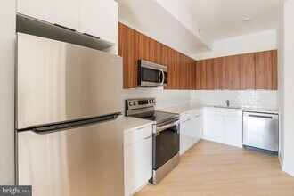 4200 Lancaster Ave-Unit -401 in Philadelphia, PA - Building Photo - Building Photo