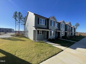 1089 Peony Ln in Youngsville, NC - Building Photo