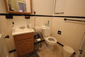 1375 Commonwealth Avenue-Unit -8 in Boston, MA - Building Photo - Building Photo