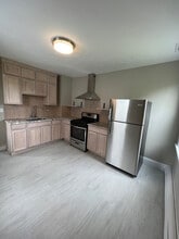 18 Reimer St in Raritan, NJ - Building Photo - Building Photo