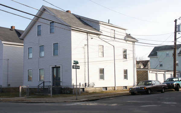 12-16 Cove St in New Bedford, MA - Building Photo - Building Photo