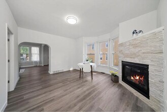 628 S Liberty St in Elgin, IL - Building Photo - Building Photo