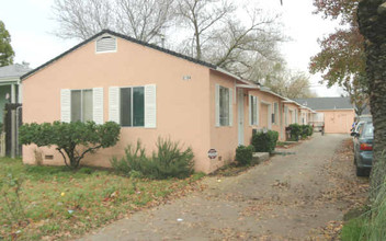 2754 Del Paso Blvd in Sacramento, CA - Building Photo - Building Photo