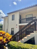 21411 Juego Cir in Boca Raton, FL - Building Photo
