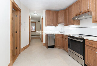 48 Garden St, Unit 2 in Boston, MA - Foto de edificio - Building Photo