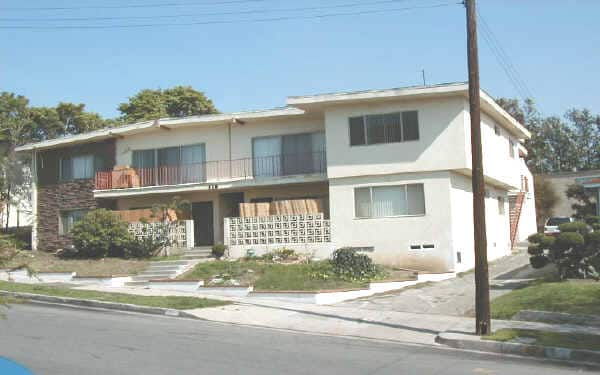 818 Austin Ave in Inglewood, CA - Foto de edificio - Building Photo