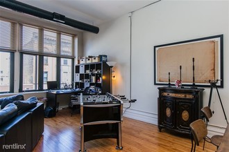 1466 N Milwaukee Ave-Unit -Unit 2 in Chicago, IL - Building Photo - Building Photo
