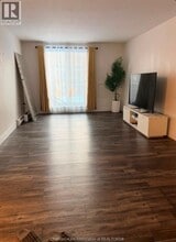 150 Park Ave E in Chatham, ON - Building Photo - Building Photo