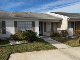 2853 Stillwell Ct in New Port Richey, FL - Building Photo