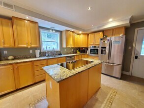 10 Dyer Ln in Canaan, NH - Foto de edificio - Building Photo
