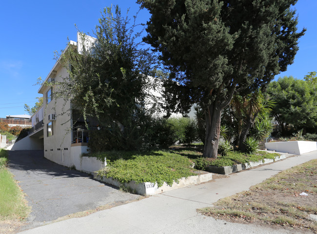 1333 Colorado Blvd in Los Angeles, CA - Foto de edificio - Building Photo