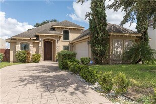 15 Toronto Ave in McAllen, TX - Building Photo