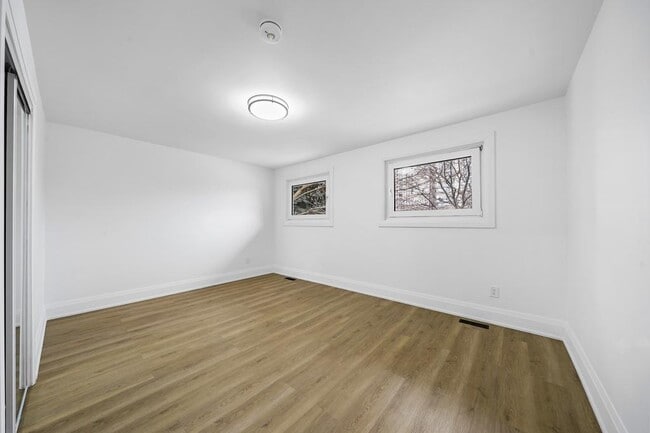 property at 2294 Lake Shore Blvd W
