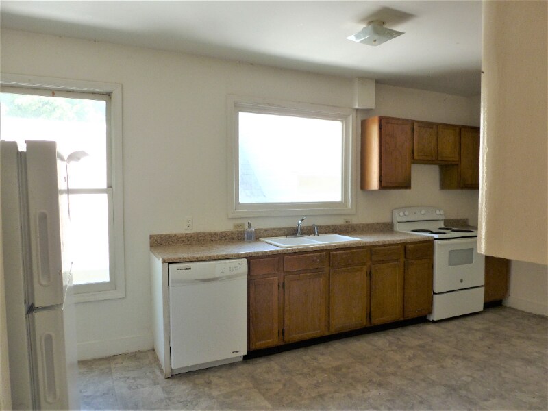 14 Hickok Pl in Burlington, VT - Building Photo