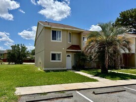 206 Watts Ln in Kissimmee, FL - Building Photo