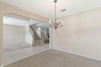 207 Colby Ln in Cedar Park, TX - Foto de edificio - Building Photo