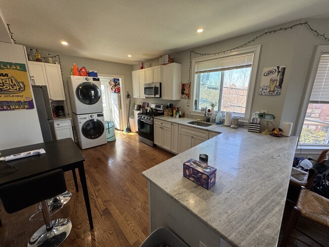 3 Hamilton Rd, Unit 2