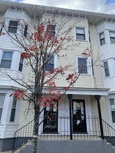356 Somerville Ave in Somerville, MA - Foto de edificio - Building Photo