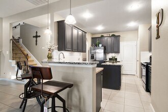 7631 Willow School Dr in Spring, TX - Foto de edificio - Building Photo
