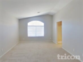 3900 Grand Meadow St, Unit 1B-12 in Las Vegas, NV - Foto de edificio - Building Photo