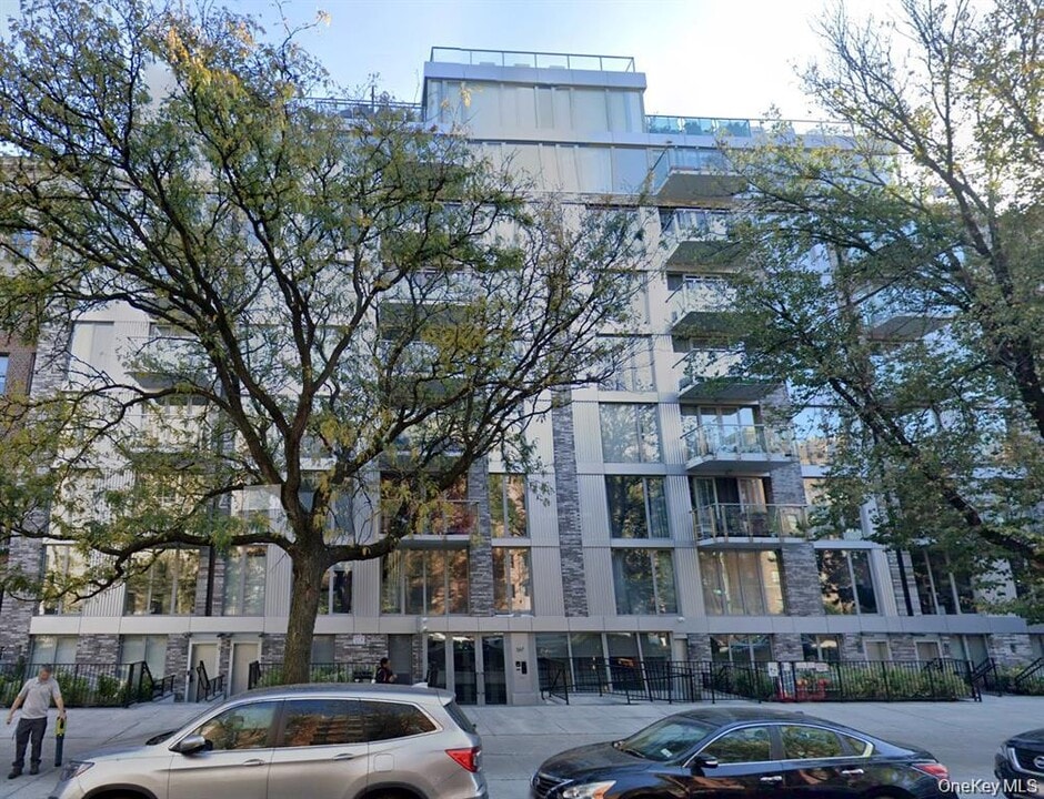 567 Ocean Ave in Brooklyn, NY - Building Photo