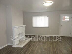 2128 Eccles St in Pittsburgh, PA - Building Photo - Building Photo