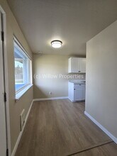 12020 Lakewood Dr SW in Lakewood, WA - Building Photo - Building Photo