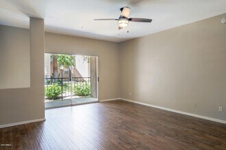 14145 N 92nd St, Unit 1052 in Scottsdale, AZ - Building Photo - Building Photo
