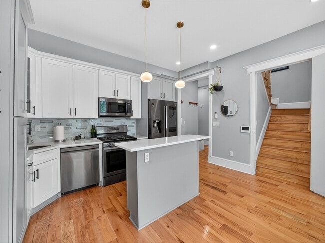 70 Sherman Pl in Jersey City, NJ - Building Photo - Building Photo