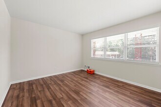 2783 Williamsburg Way in Decatur, GA - Building Photo - Building Photo