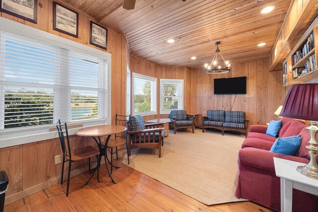 760 County Rd S-22-104 in Georgetown, SC - Building Photo - Building Photo