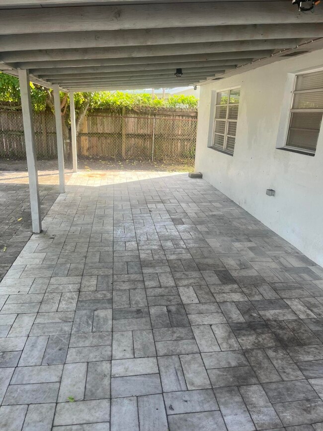 5706 Candlewood St in West Palm Beach, FL - Building Photo - Building Photo