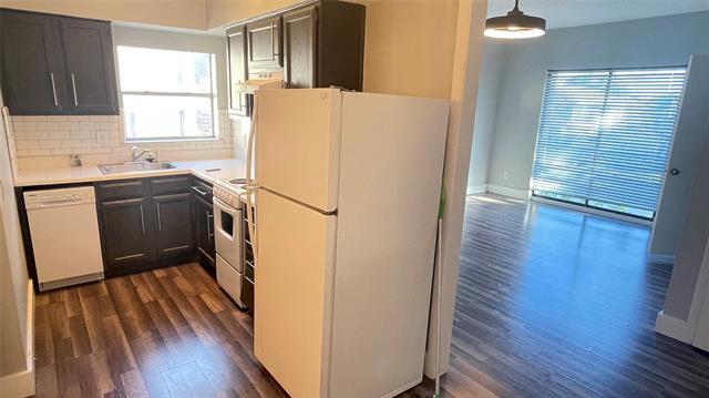 property at 5837 Velasco Ave