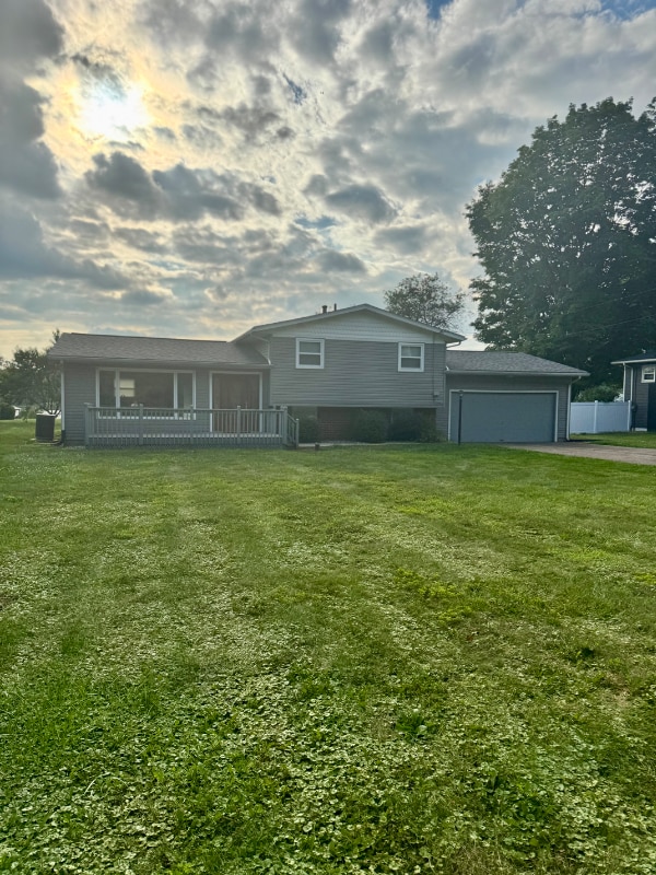 property at 5005 Harmont Ave NE
