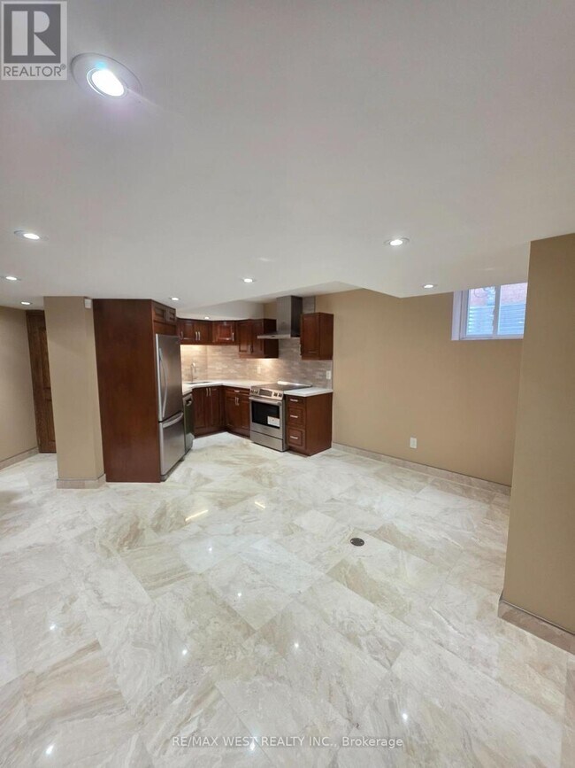 4602 Pemmican Trail in Mississauga, ON - Building Photo - Building Photo