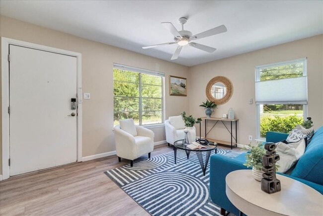 3105 Steck Ave in Austin, TX - Building Photo - Building Photo