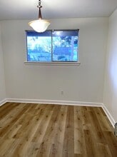 600 E Plum St in Angleton, TX - Building Photo - Building Photo