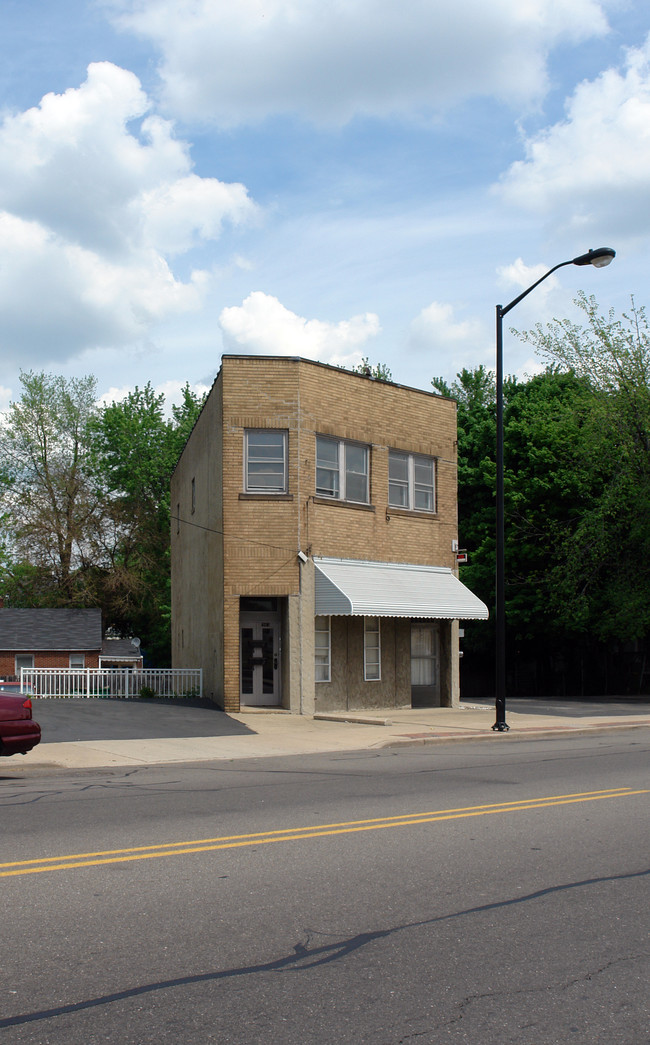 363-365 E Cuyahoga Falls Ave in Akron, OH - Building Photo - Building Photo